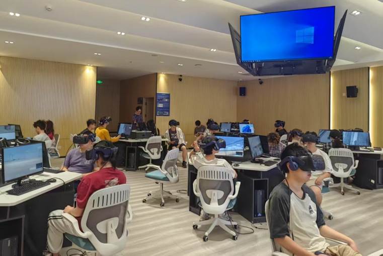 bad9f17b4d1533609778270cd01c26c